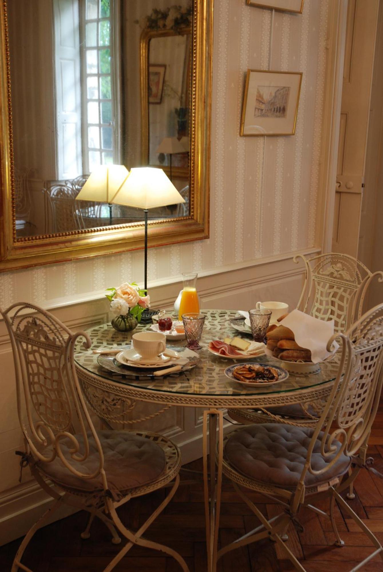 Cote Park Bed and Breakfast Givry  Buitenkant foto